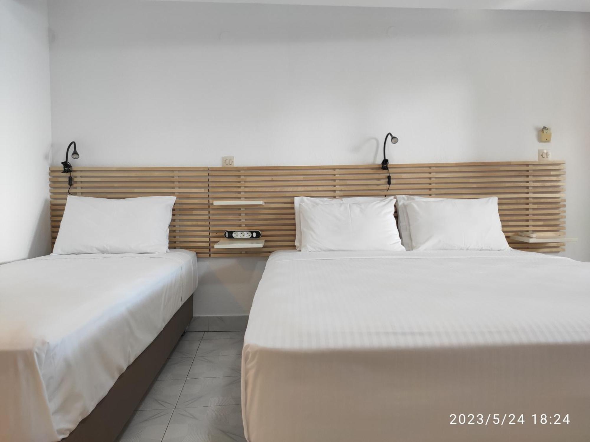 נאוס מרמרס Para Thin Alos Inn מראה חיצוני תמונה