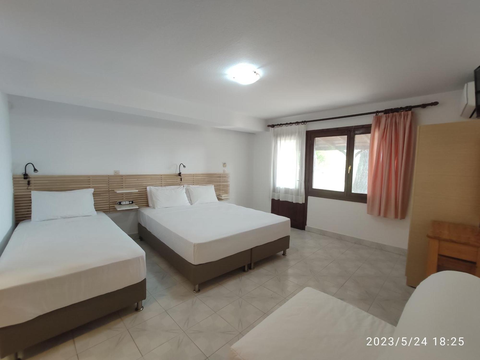 נאוס מרמרס Para Thin Alos Inn מראה חיצוני תמונה